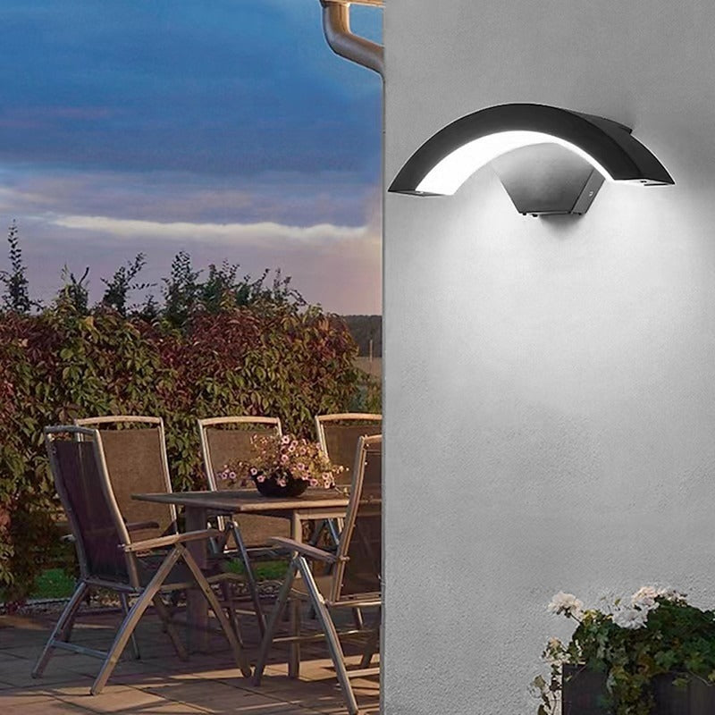 Waterproof Outdoor Wall Light – IP65 Weatherproof LED Lamp for Garden, Porch & Patio
