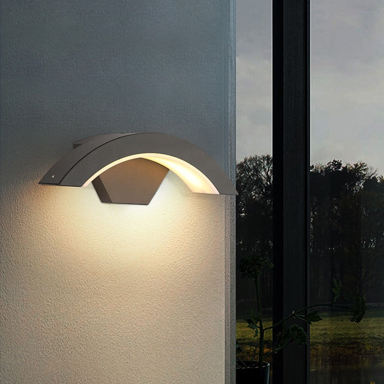 Waterproof Outdoor Wall Light – IP65 Weatherproof LED Lamp for Garden, Porch & Patio