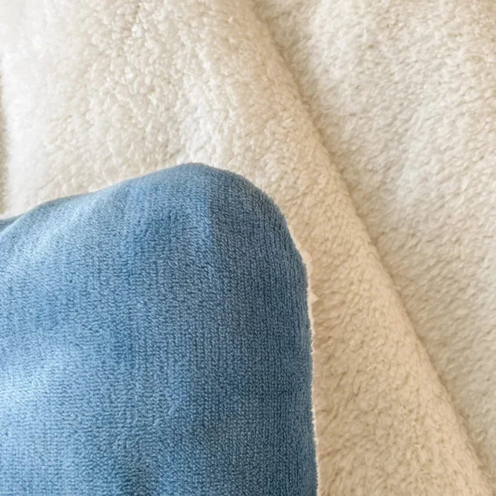 Ultra-Soft Weighted Blanket – Cozy Layered Warmth for Deep Sleep & Cold Nights