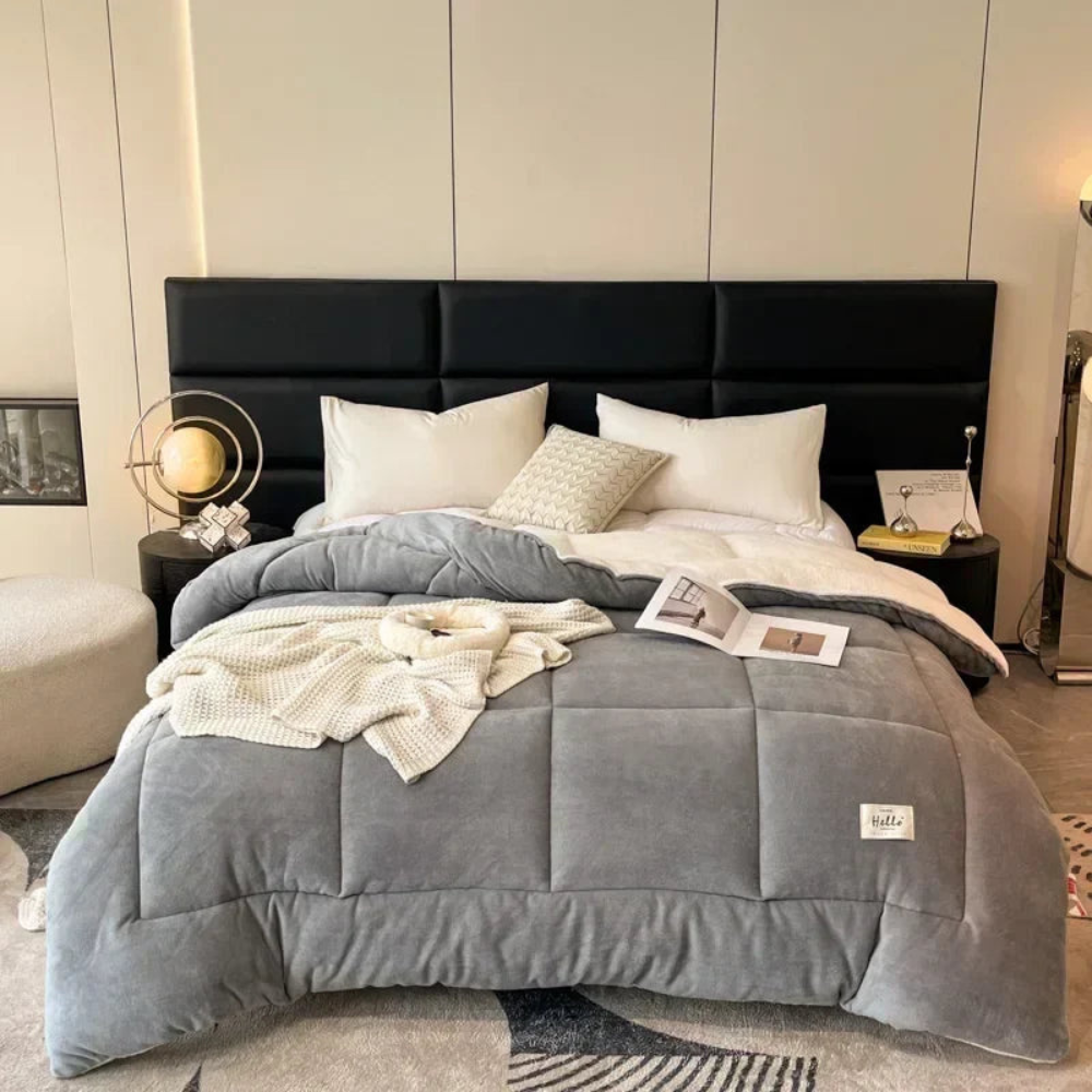Ultra-Soft Weighted Blanket – Cozy Layered Warmth for Deep Sleep & Cold Nights