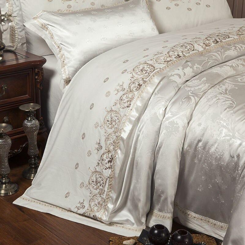Larcroux Luxe Cover Bedding Set